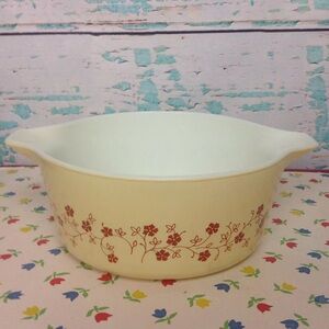 Pyrex Bake & Carry Trailing Flowers 475 Casserole Dish Floral Glass Vintage 80s